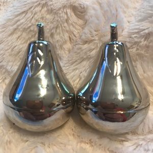 🍐Pear salt and pepper shakers